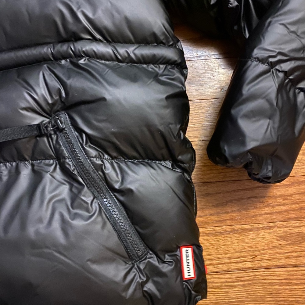 Hunter Black Puffer Jacket - Picture 4 of 9